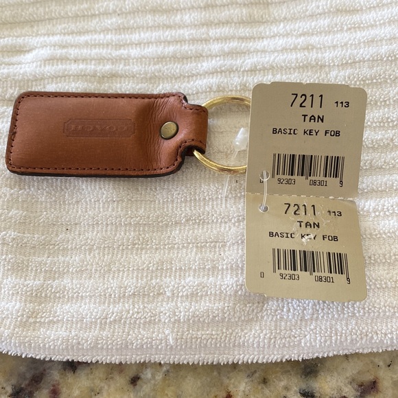 Coach British tan vintage basic key fob, NWT - Picture 6 of 6